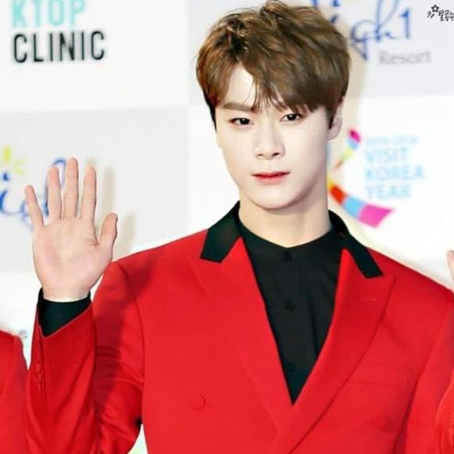 Recent activity shot of Moonbin (ASTRO)
