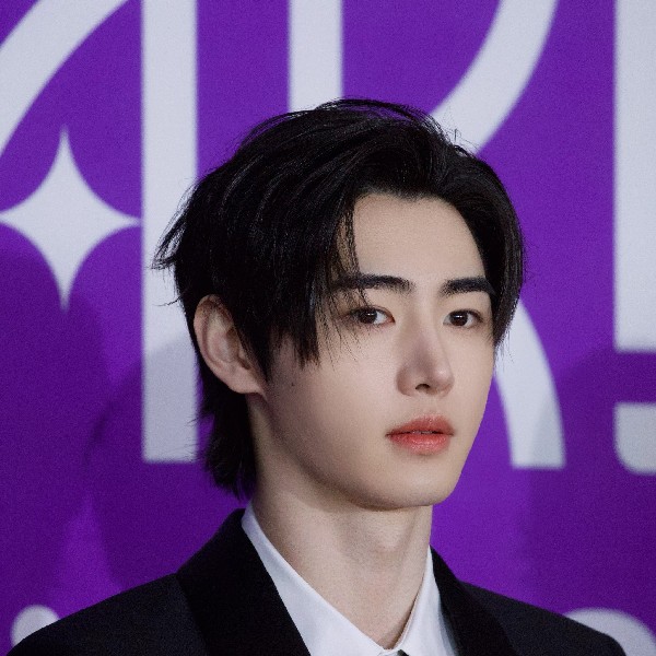 ソンフン (ENHYPEN)の最近の活動写真