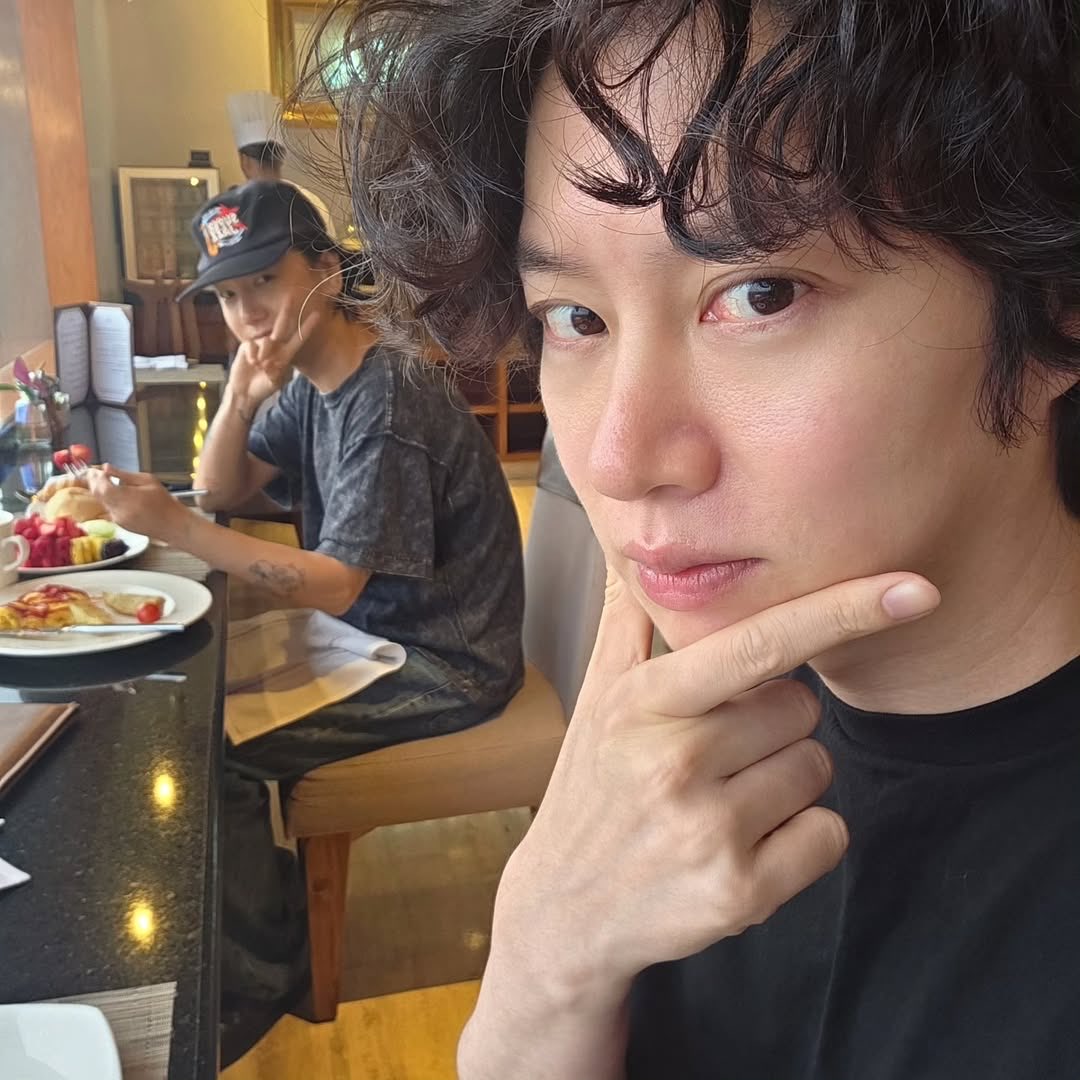 A moment captured by Heechul (Super Junior)'s fan