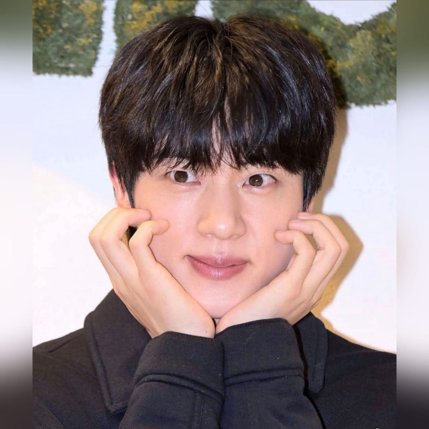Behind-the-scenes cut of Jin (BTS)