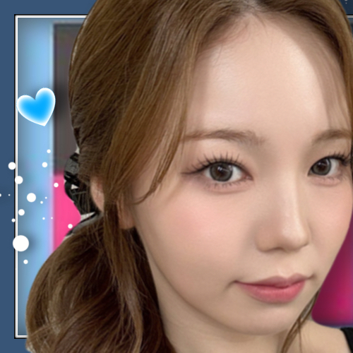 아야카 (NiziU)의 최신 사진