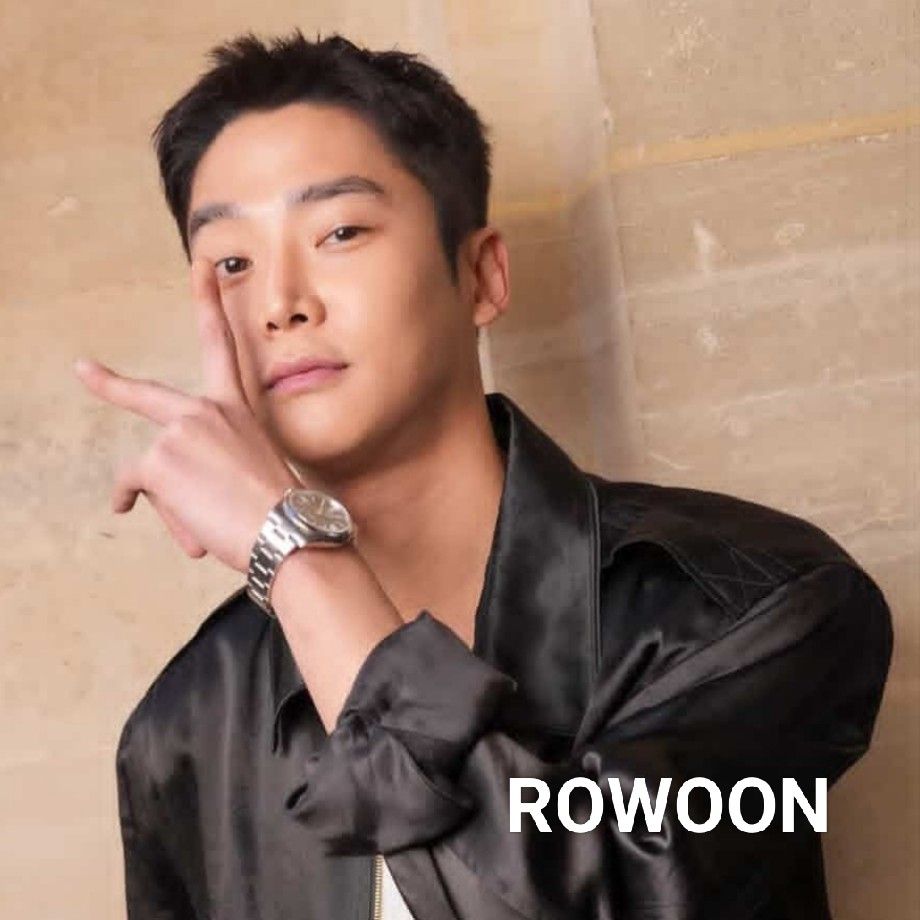 A moment captured by Rowoon's fan