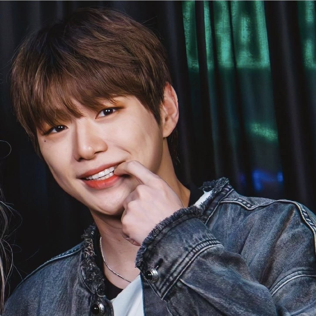 カン・ダニエルの最近の活動写真