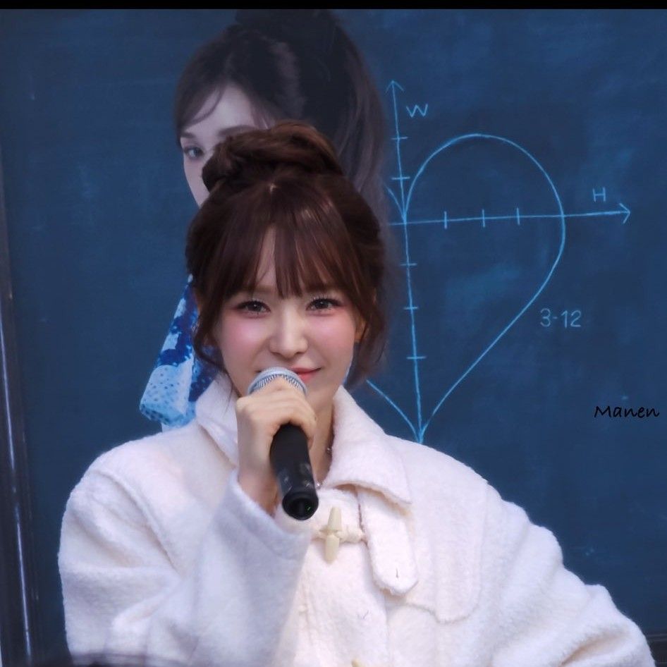 Recent activity shot of Wendy (Red Velvet)
