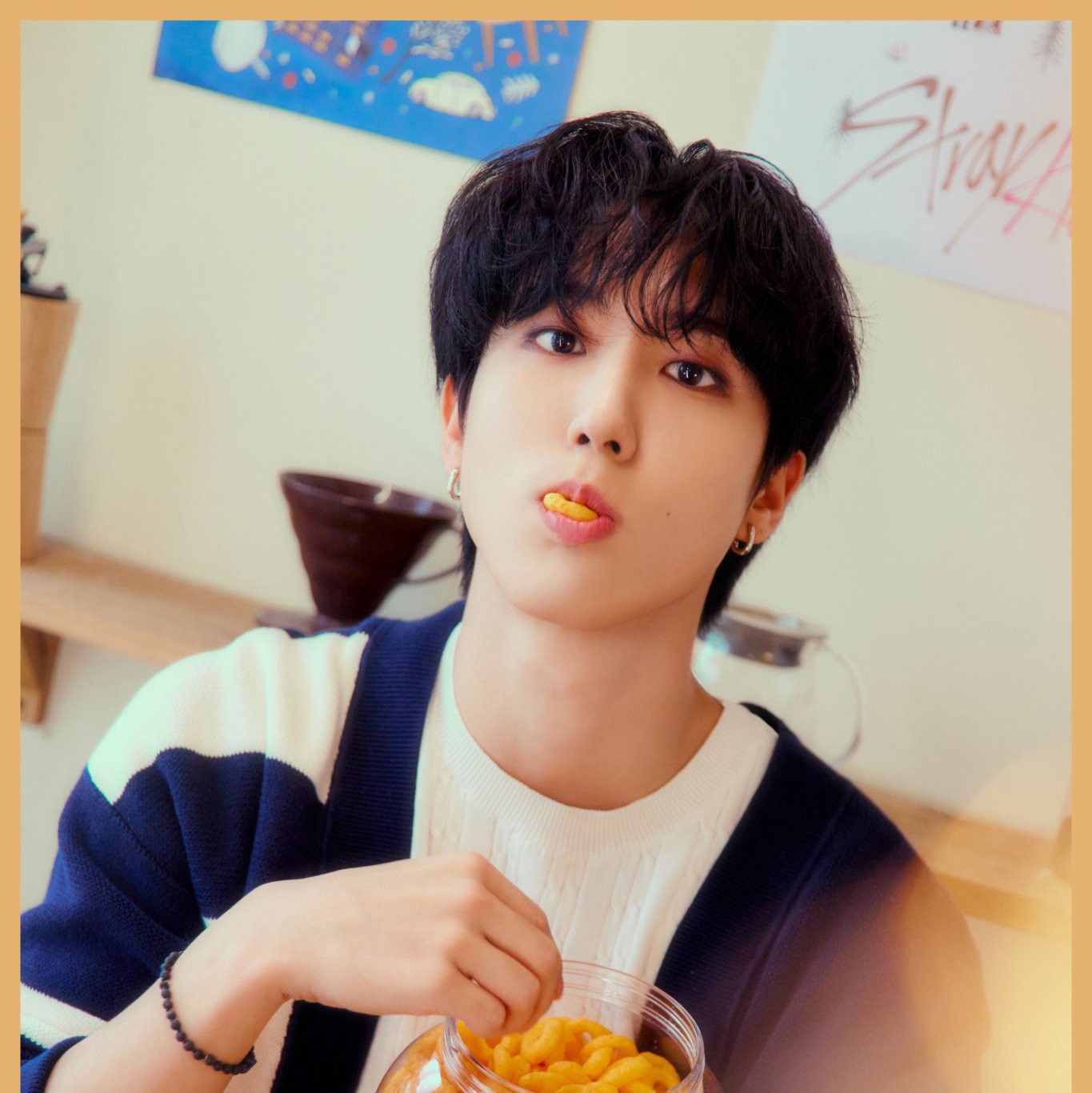 Latest photo of HAN (Stray Kids)