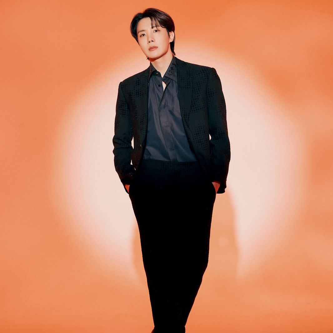 j-hope (BTS)の最新写真