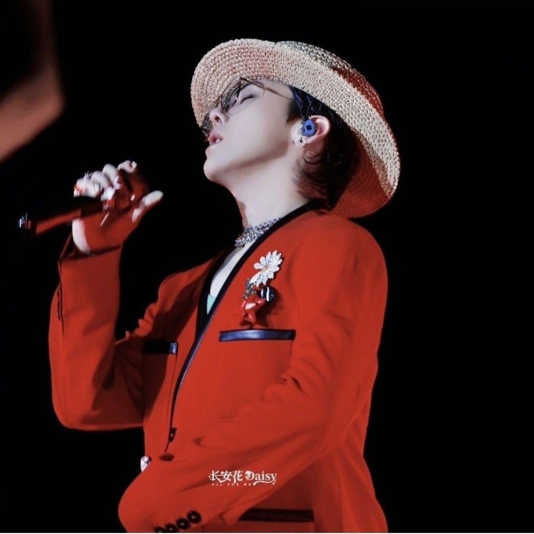 Latest photo of G-DRAGON (BIGBANG)