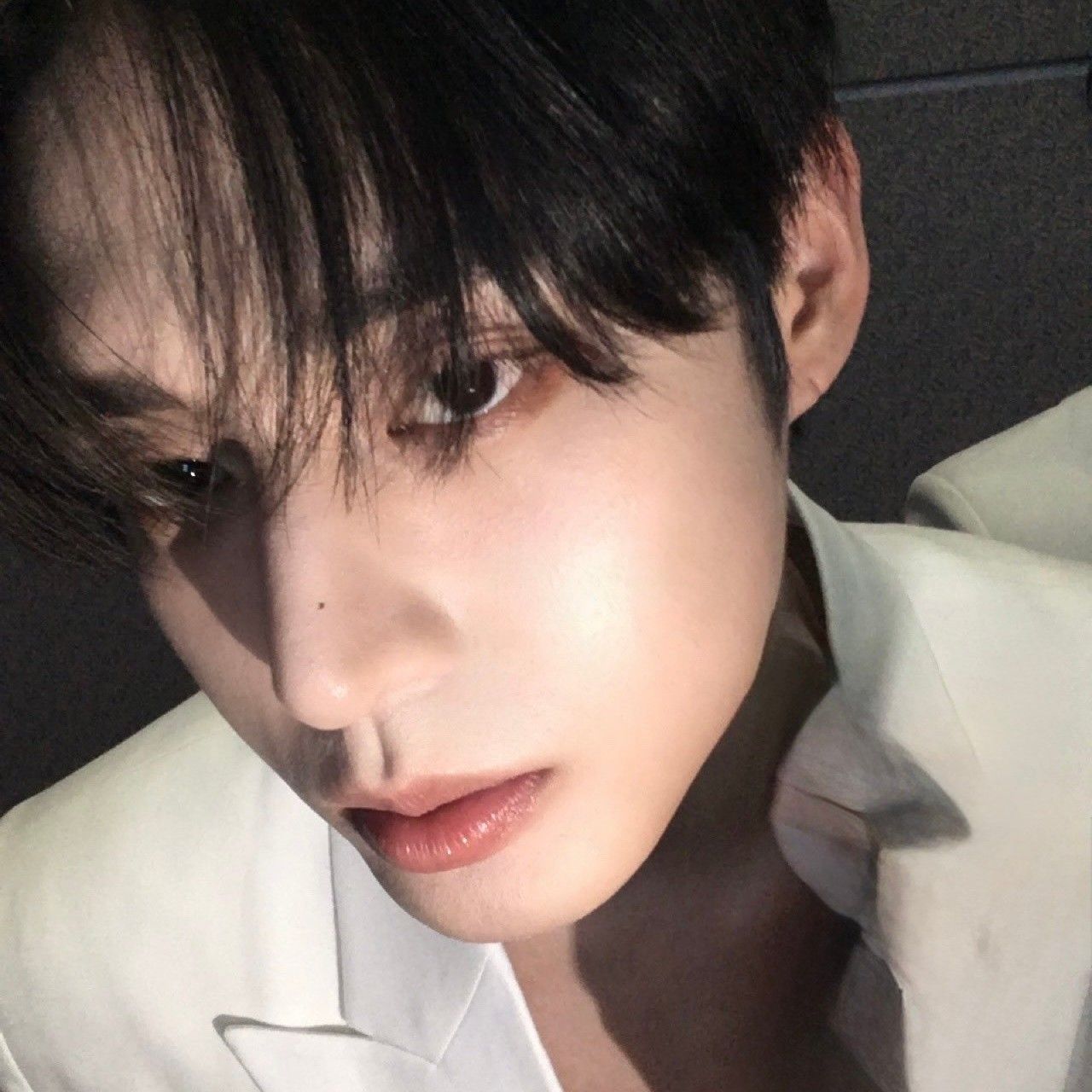 Recent activity shot of Kim Jiwoong (ZEROBASEONE)