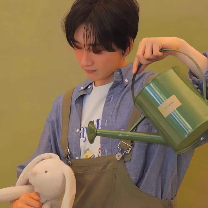 Recent activity shot of Eunhyuk (Super Junior)