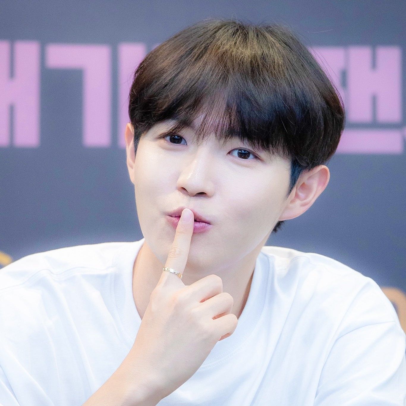 A moment captured by Kim Jaehwan's fan