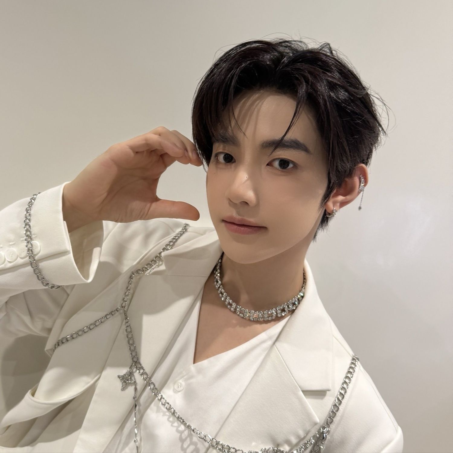 A moment captured by Zhang Hao (ZEROBASEONE)'s fan