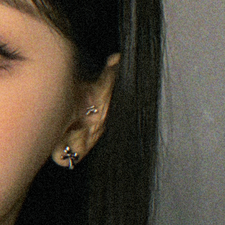 Latest photo of Yihyun (Baby DONT Cry)