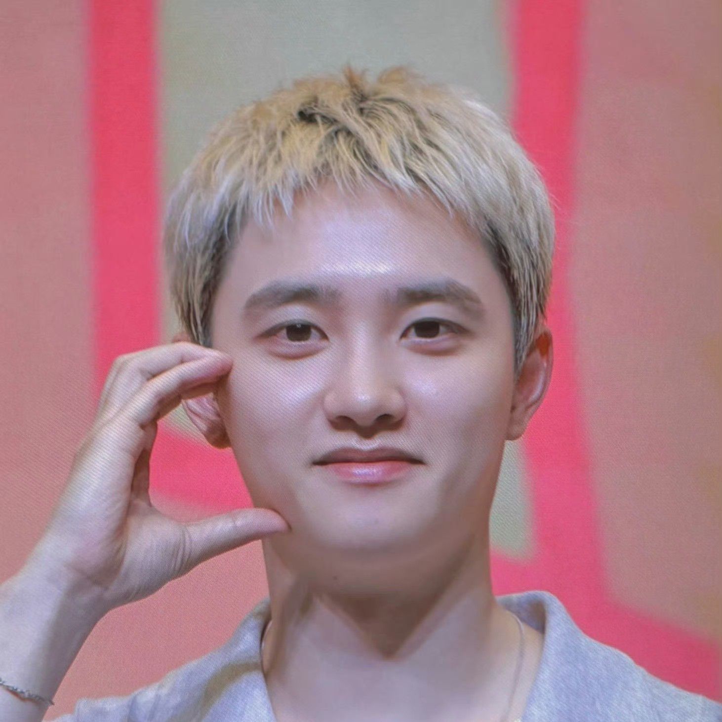 Behind-the-scenes cut of D.O. (EXO)