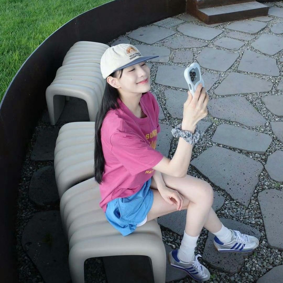 Latest photo of Oh Hayoung (Apink)