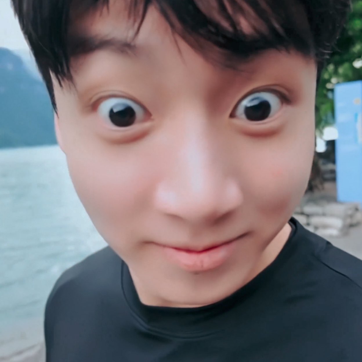 Momen yang diabadikan oleh penggemar Jungkook (BTS)