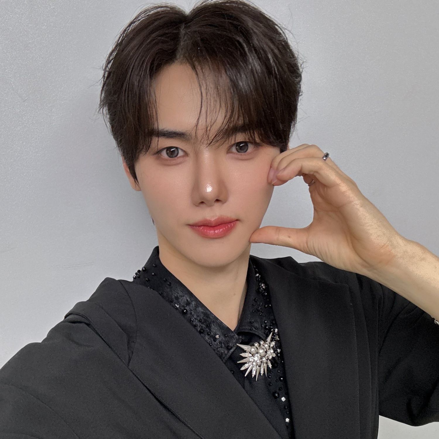 Behind-the-scenes cut of Minhee (CRAVITY)