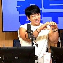 Behind-the-scenes cut of Hwang Chiyeol