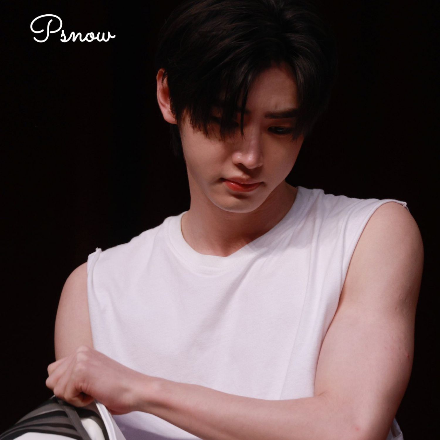 Behind-the-scenes cut of Sunghoon (ENHYPEN)