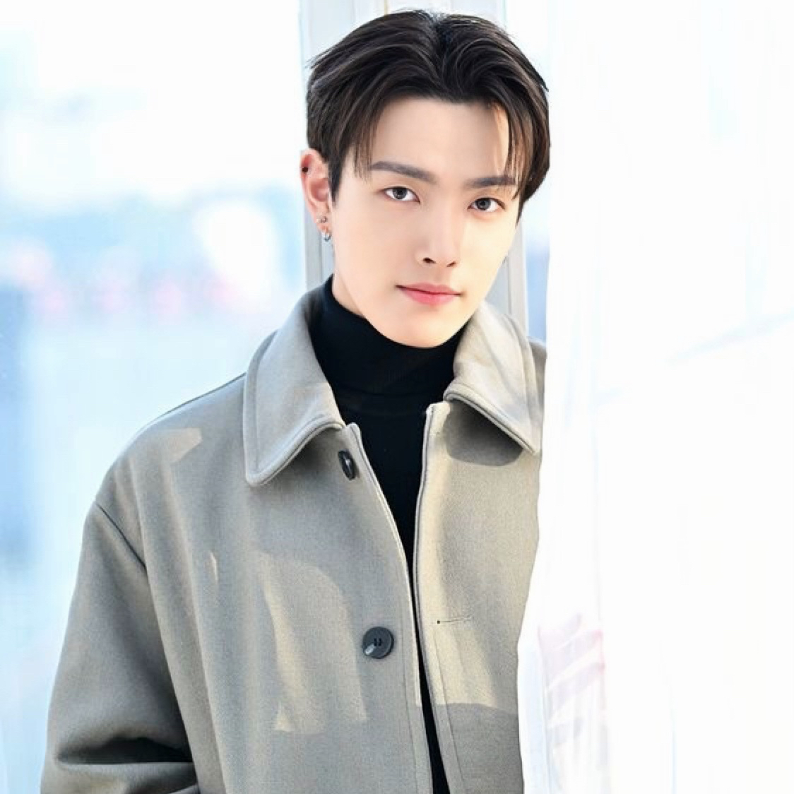 弘中 (ATEEZ)的幕后花絮