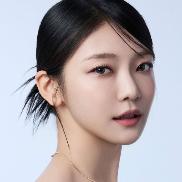 Popular profile image of Onda (EVERGLOW) selected by votes