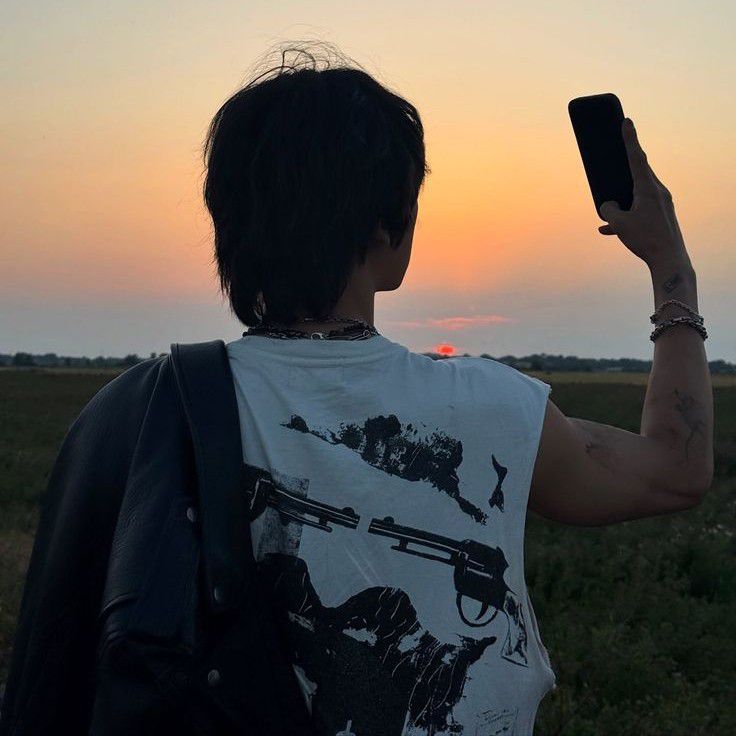 Foto aktivitas terbaru Chanyeol (EXO)