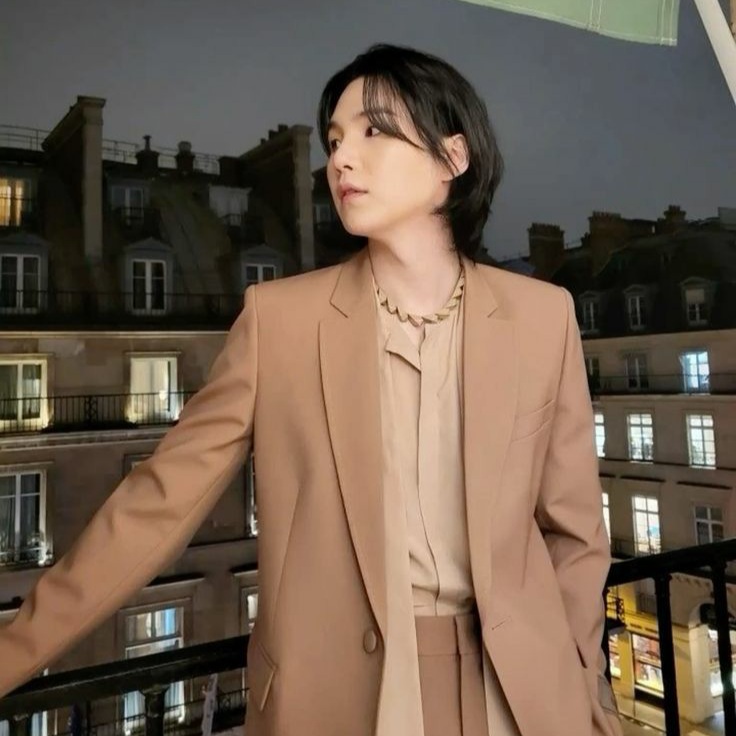 Behind-the-scenes cut of SUGA (BTS)