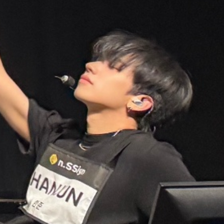 Recent activity shot of Hanjun (n.SSign)