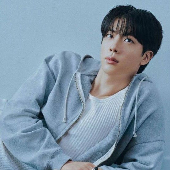 진 (방탄소년단)의 비하인드 컷