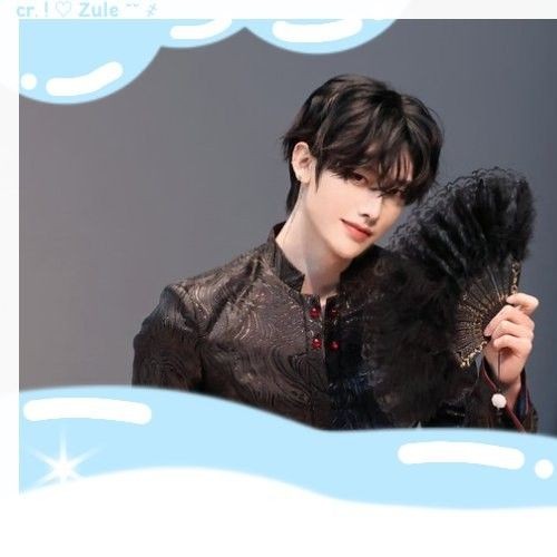 Signature photo of Ricky (ZEROBASEONE) capturing their charm