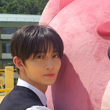 A moment captured by Bae Jinyoung's fan