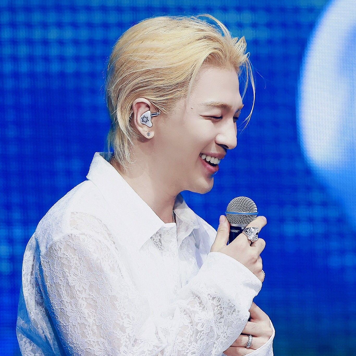 Latest photo of Taeyang (BIGBANG)