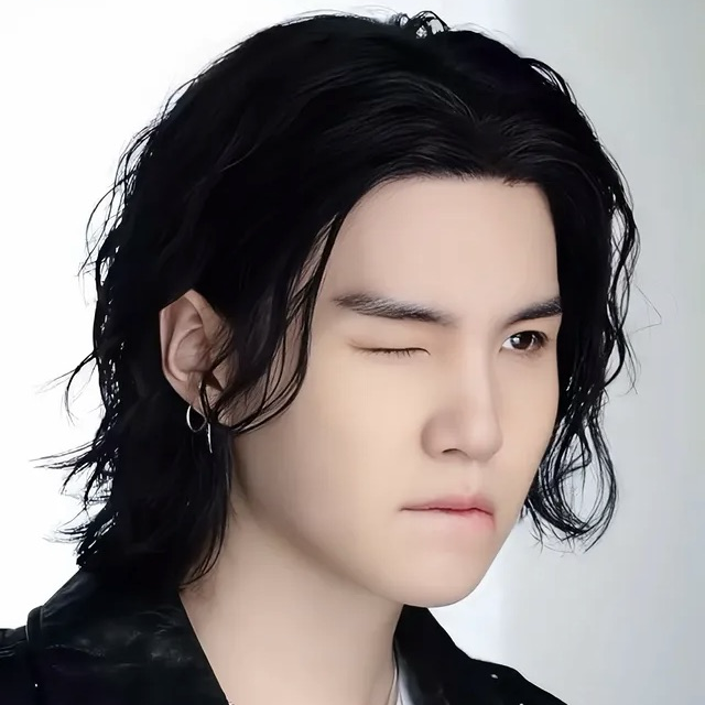 슈가 (방탄소년단) 최근 활동샷