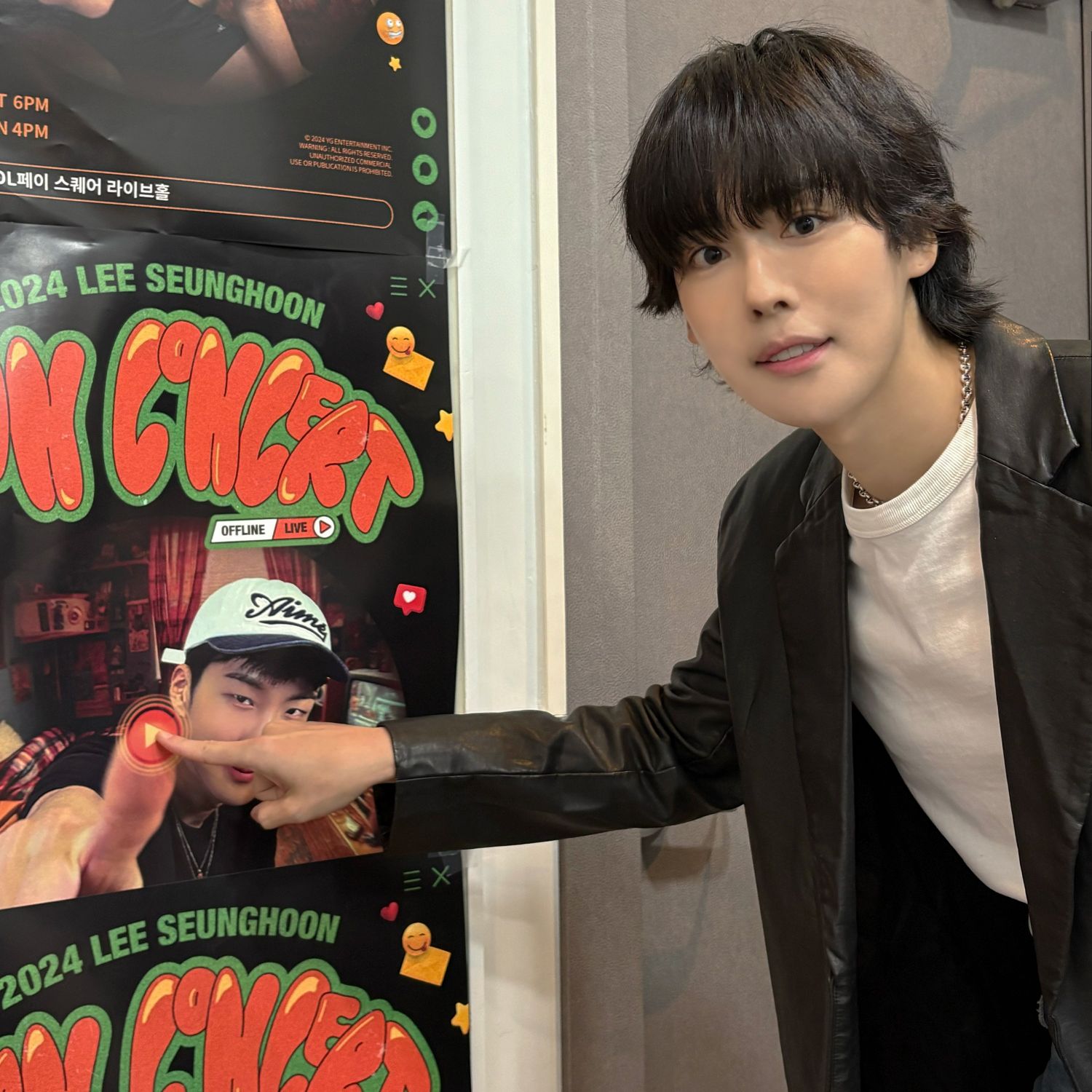 A moment captured by Jinwoo (WINNER)'s fan