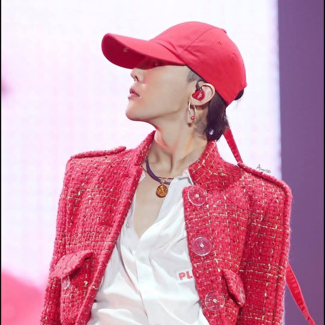 A moment captured by G-DRAGON (BIGBANG)'s fan