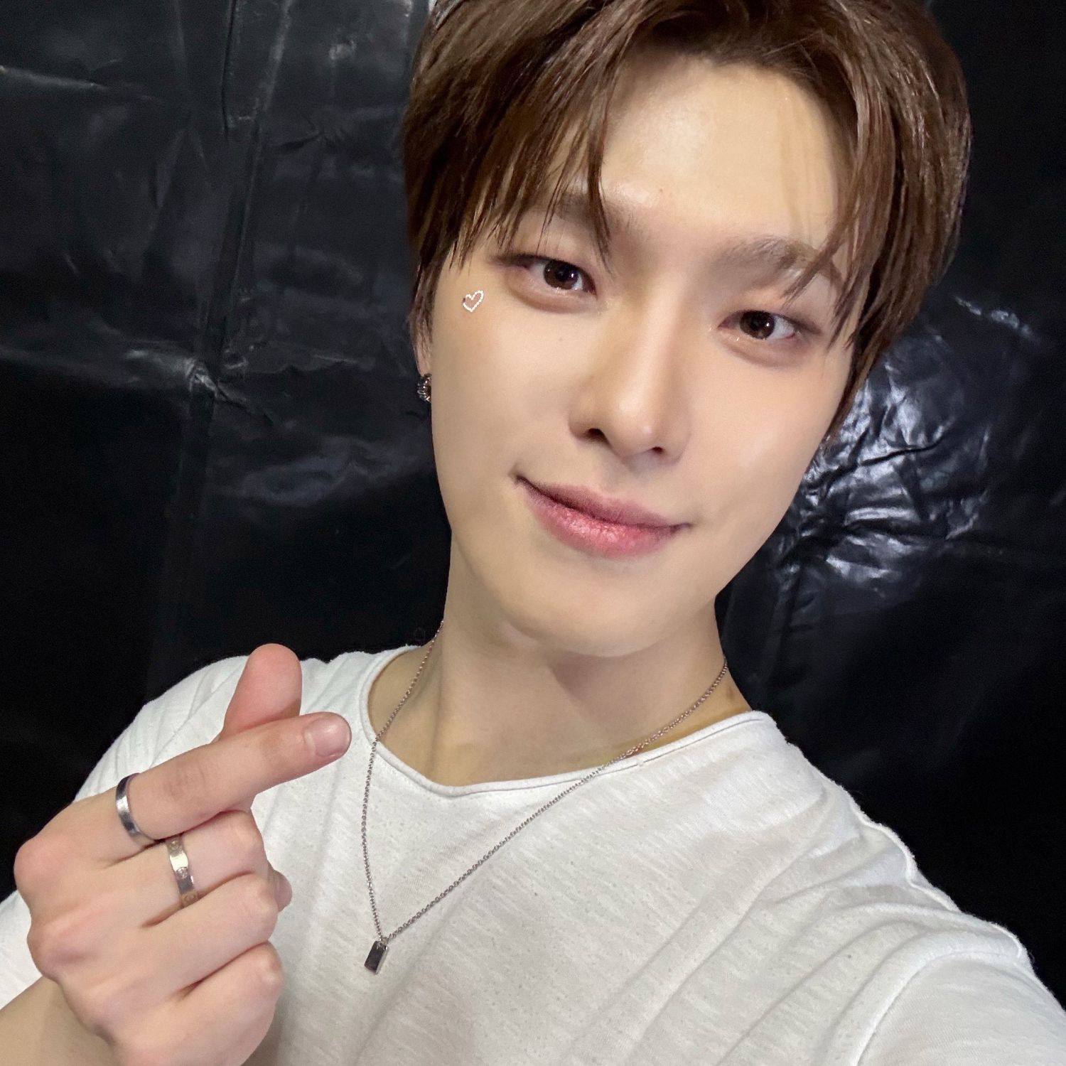 Behind-the-scenes cut of SEVENTEEN