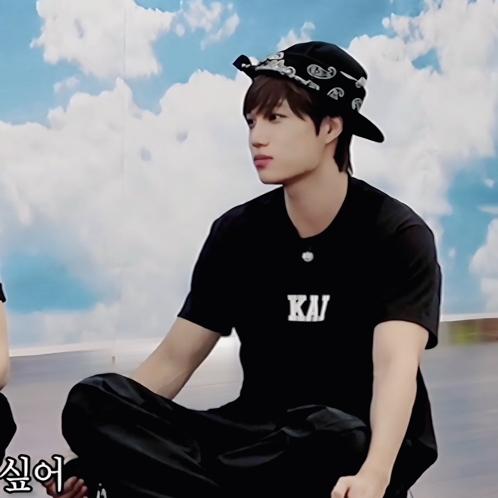 Behind-the-scenes cut of Kai (EXO)