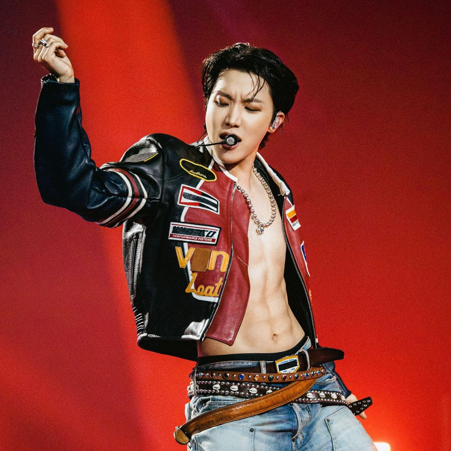 J-hope (防弹少年团)的幕后花絮