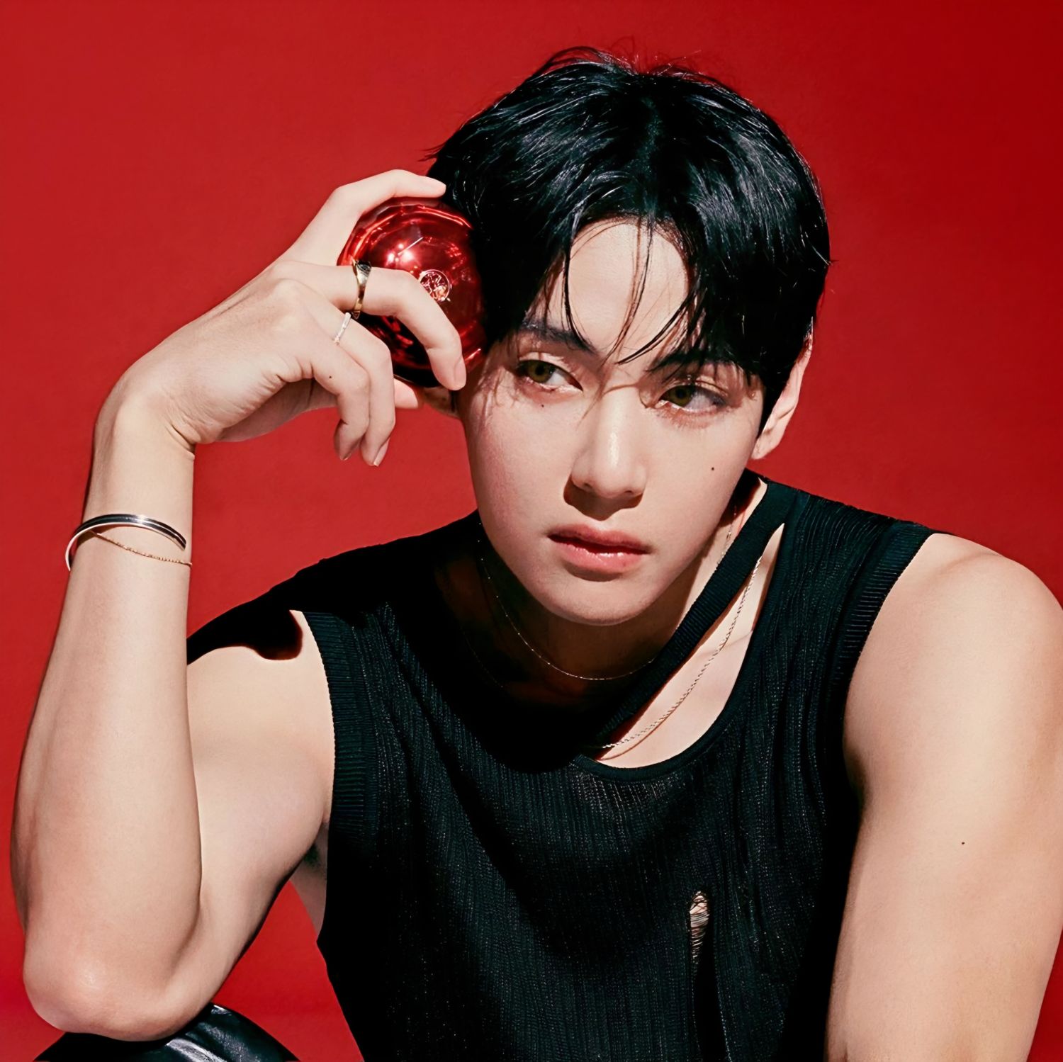 Foto aktivitas terbaru V (BTS)