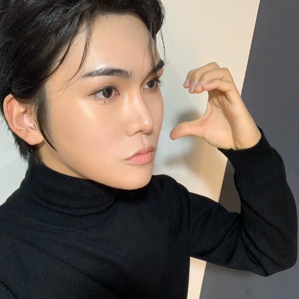 Shining profile picture of Hyun (XLOV) on today's Choeaedol