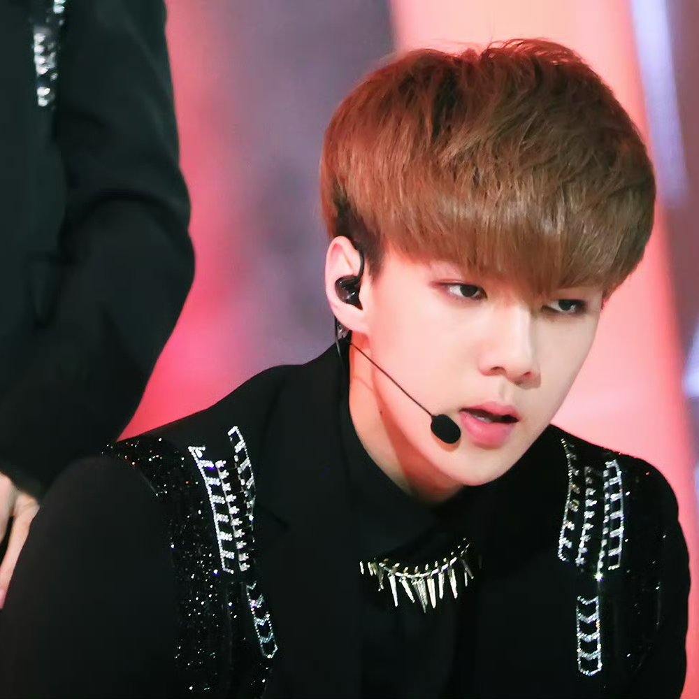 세훈 (EXO)의 비하인드 컷