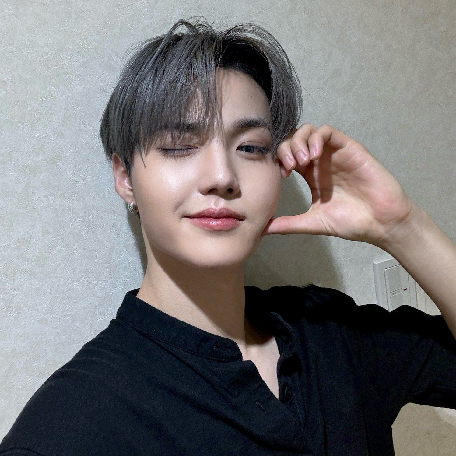 Recent activity shot of Doyoung (TREASURE)