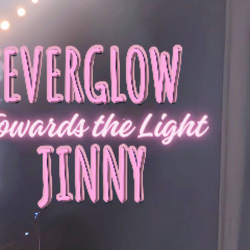 A moment captured by Jinny's fan
