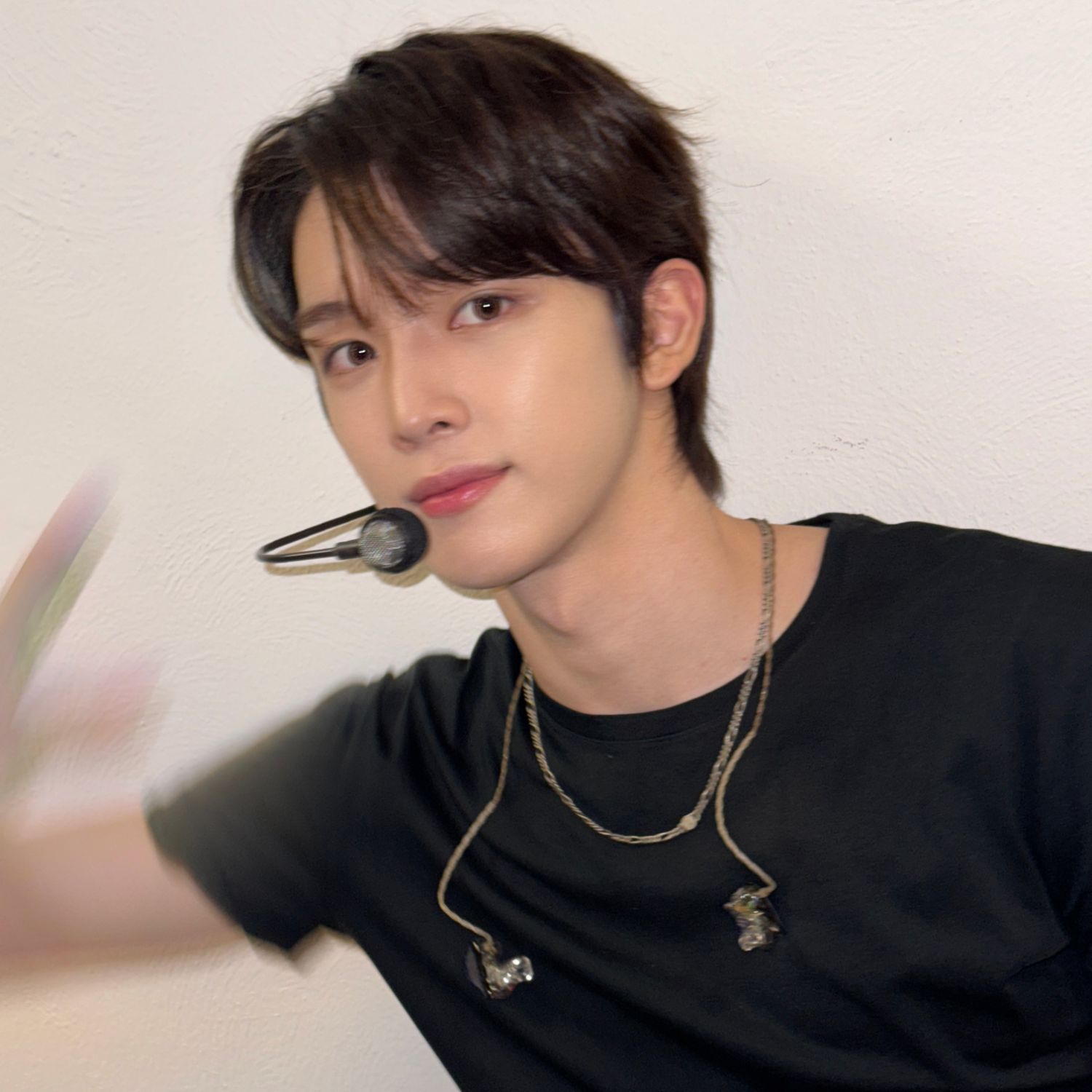 Latest photo of Sungchan (RIIZE)