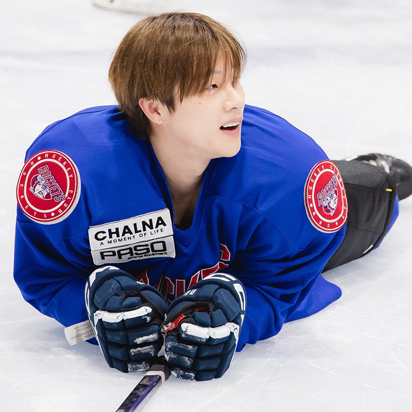 Behind-the-scenes cut of JAY (iKON)