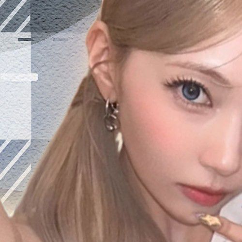 Latest photo of Mayuka (NiziU)