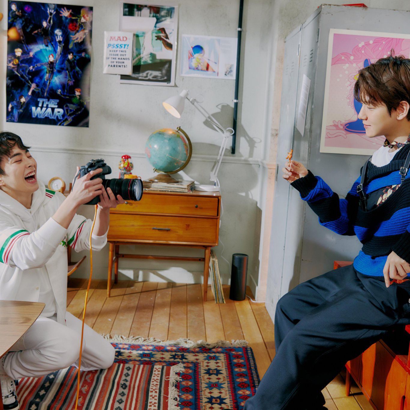 Behind-the-scenes cut of EXO