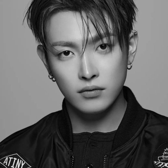 A moment captured by Hongjoong (ATEEZ)'s fan