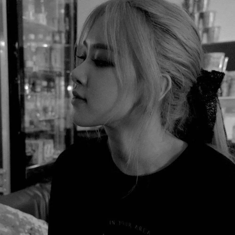 Behind-the-scenes cut of ROSÉ (BLACKPINK)