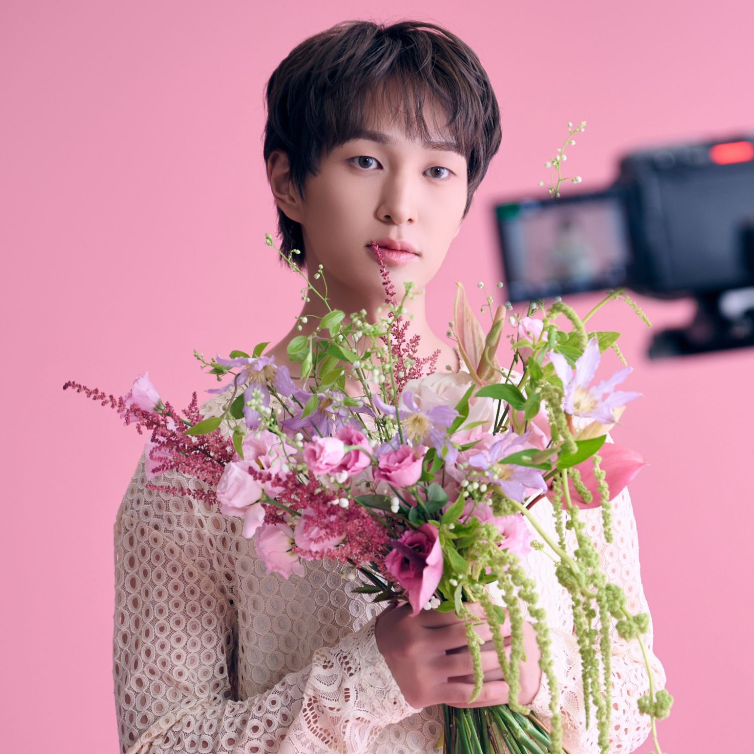 Recent activity shot of Onew (SHINee)