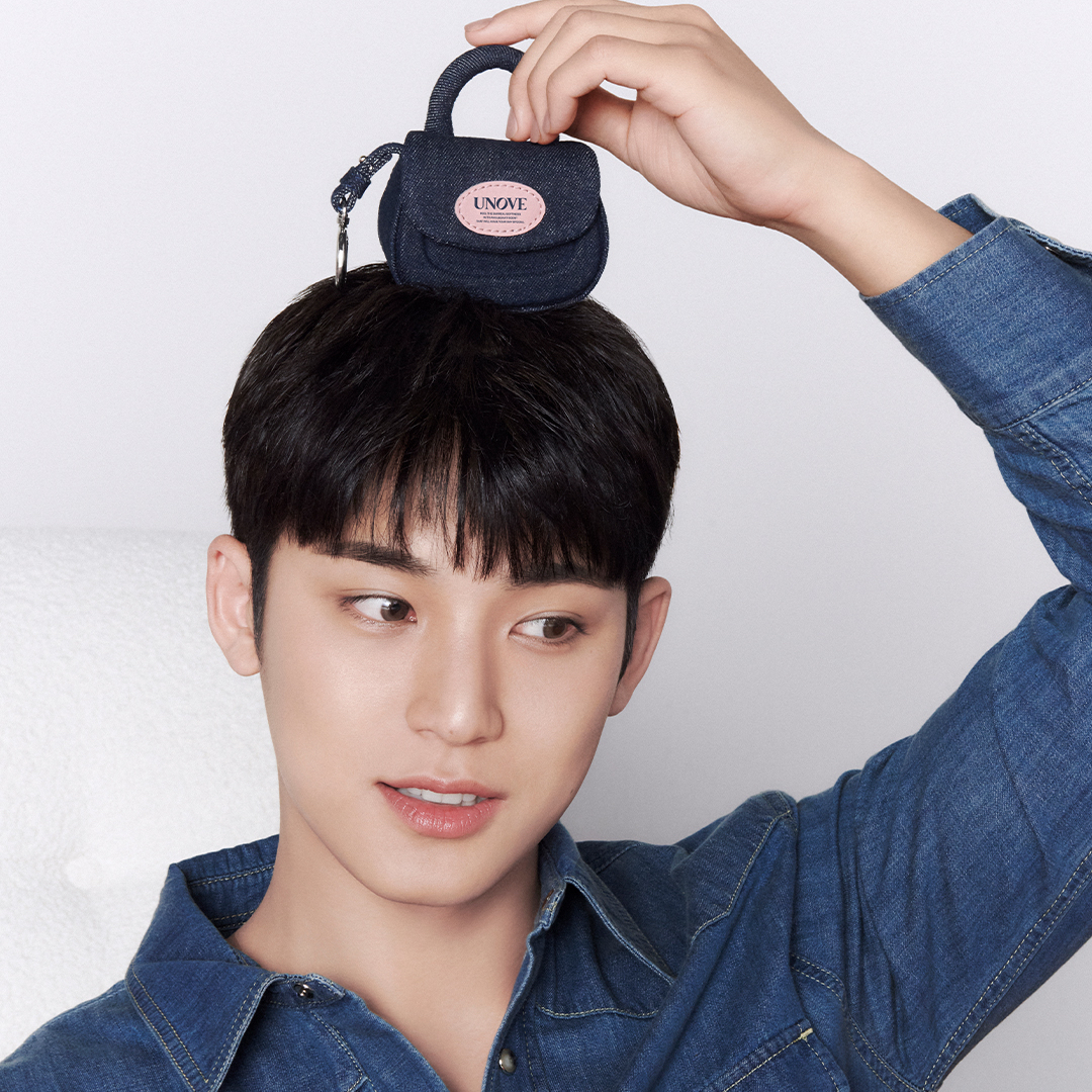 A moment captured by Mingyu (SEVENTEEN)'s fan